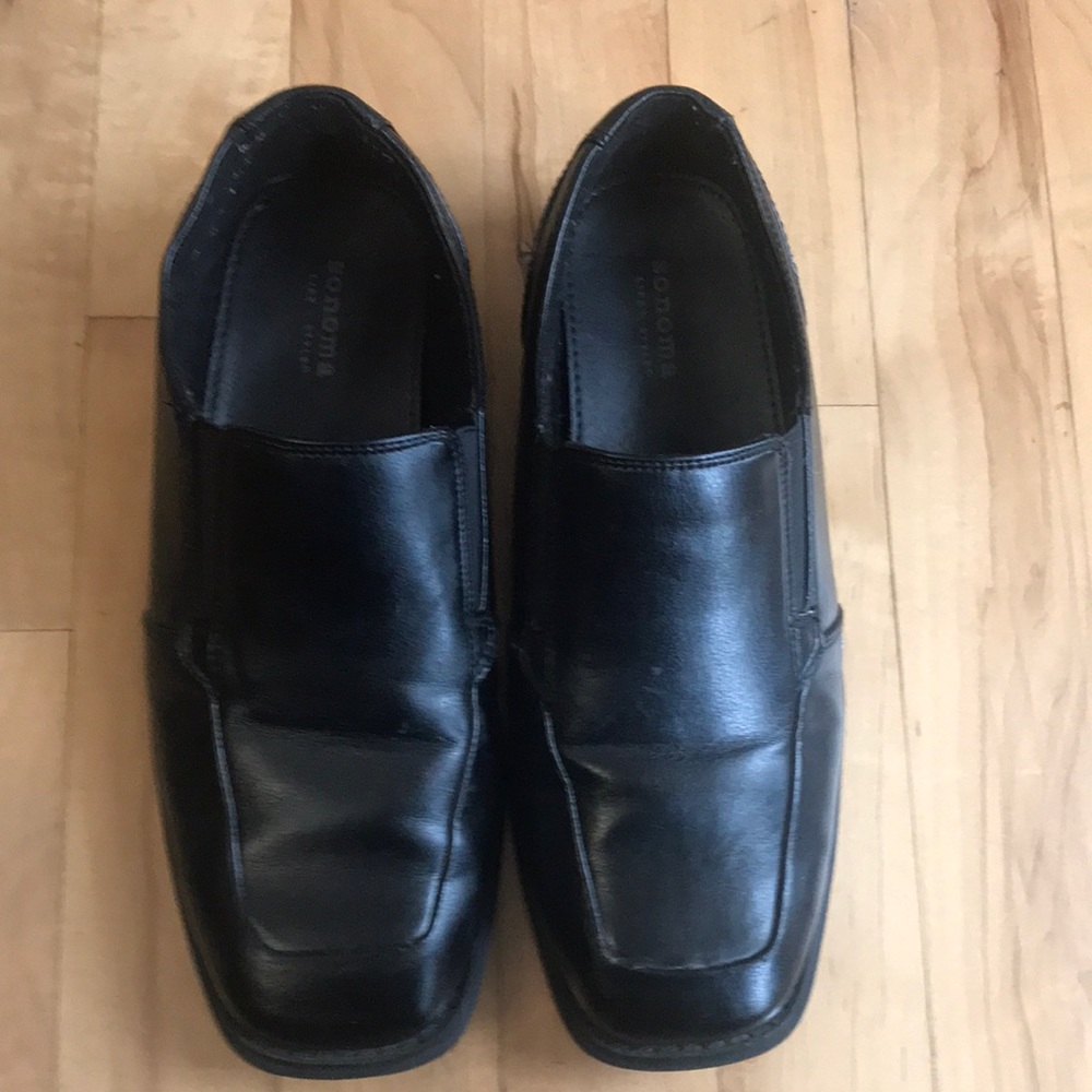 Boys dress shoes Sonoma brand. Size 4